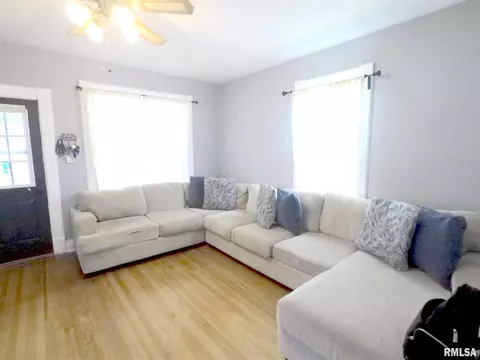 1539 26th Ave, Moline, IL 61265 photo 3