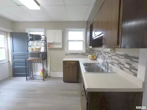 1539 26th Ave, Moline, IL 61265 photo 8