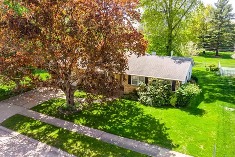 3529 49th St, Moline, IL 61265 photo 10