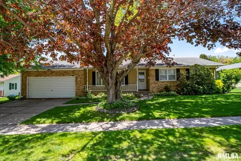 3529 49th St, Moline, IL 61265 photo 2