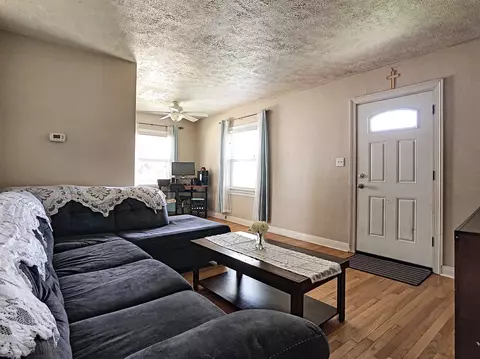 3905 26th St, Moline, IL 61265 photo 3