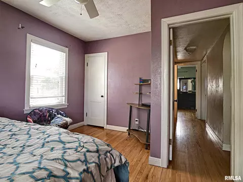 3905 26th St, Moline, IL 61265 photo 12
