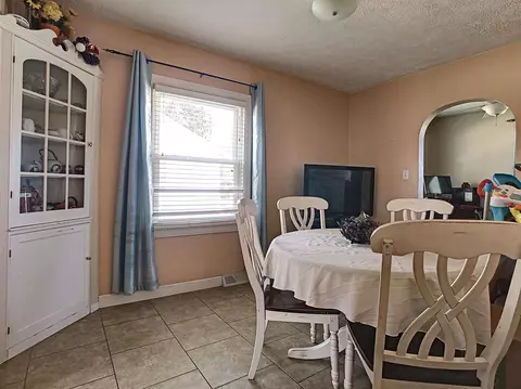 3905 26th St, Moline, IL 61265 photo 7