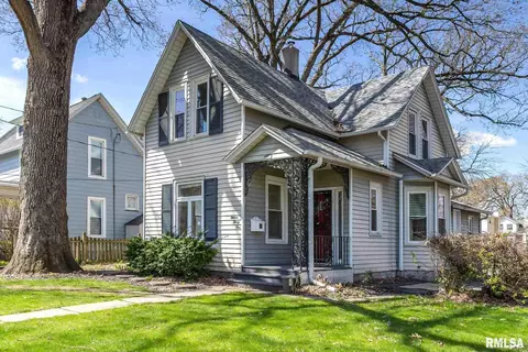1131 24th St, Moline, IL 61265 photo 2