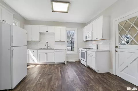 1131 24th St, Moline, IL 61265 photo 14