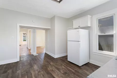 1131 24th St, Moline, IL 61265 photo 15
