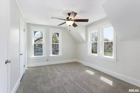 1131 24th St, Moline, IL 61265 photo 19