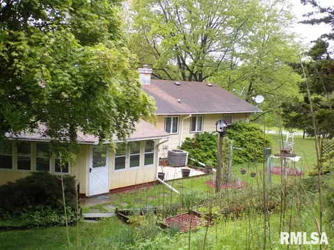 8910 E 2700th Ave, Kewanee, IL 61443 photo 4