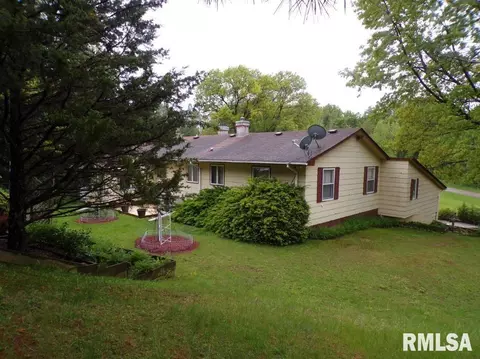 8910 E 2700th Ave, Kewanee, IL 61443 photo 5