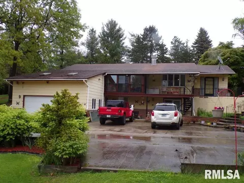 8910 E 2700th Ave, Kewanee, IL 61443 photo 1
