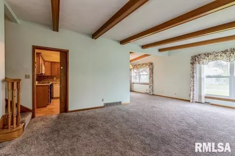 2205 41st St, Moline, IL 61265 photo 4