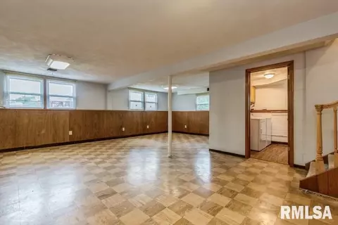 2205 41st St, Moline, IL 61265 photo 17