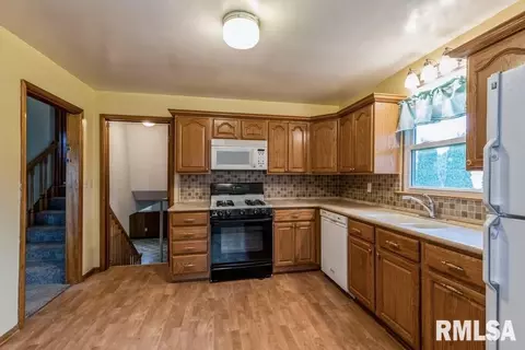 2205 41st St, Moline, IL 61265 photo 7