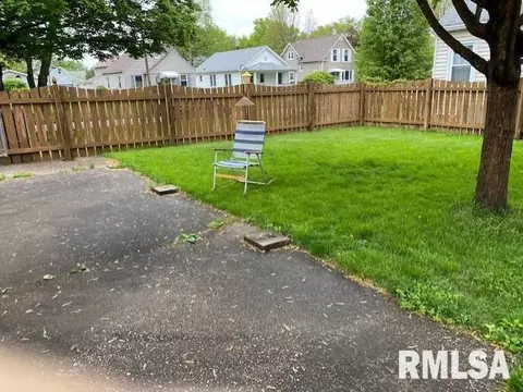 404 21st Ave, Moline, IL 61265 photo 8