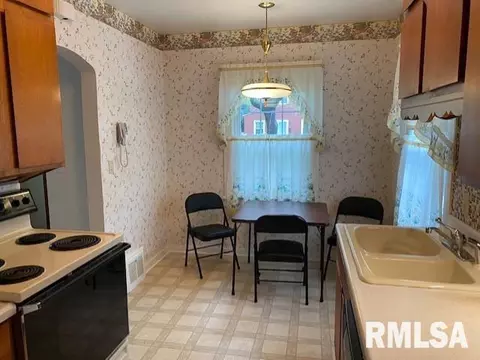 404 21st Ave, Moline, IL 61265 photo 15