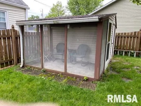 404 21st Ave, Moline, IL 61265 photo 7