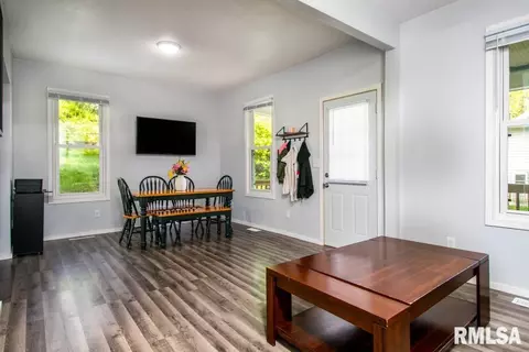 2705 9th Ave, Moline, IL 61265 photo 8