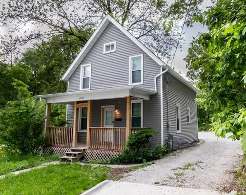 2705 9th Ave, Moline, IL 61265 photo 2