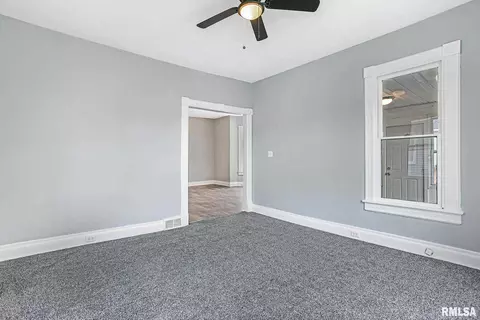 1518 17th St, Moline, IL 61265 photo 5