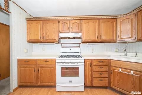 802 3rd Ave E, Milan, IL 61264 photo 9