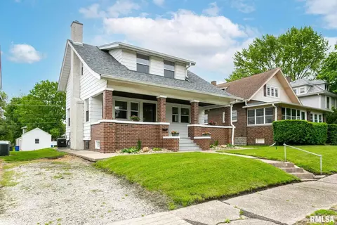 424 39th St, Moline, IL 61265 photo 2