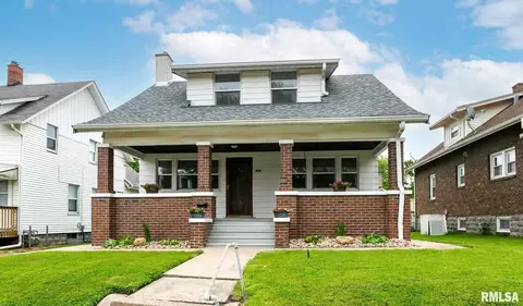424 39th St, Moline, IL 61265 photo 1