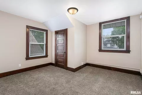 424 39th St, Moline, IL 61265 photo 15