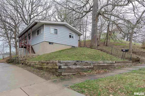 155 6th St, Silvis, IL 61282 photo 1