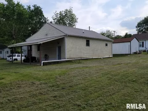 307 Douglas St, Anna, IL 62906 photo 17