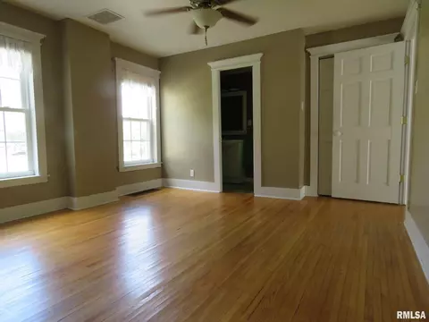 307 W Main St, Atkinson, IL 61235 photo 7