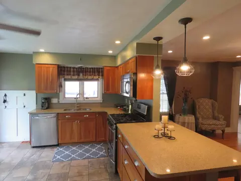 307 W Main St, Atkinson, IL 61235 photo 9