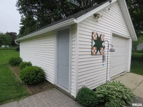 307 W Main St, Atkinson, IL 61235 photo 28