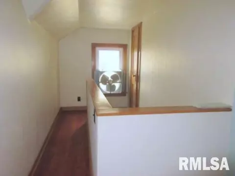 2013 4th St, Moline, IL 61265 photo 18