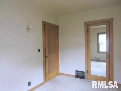 2013 4th St, Moline, IL 61265 photo 13