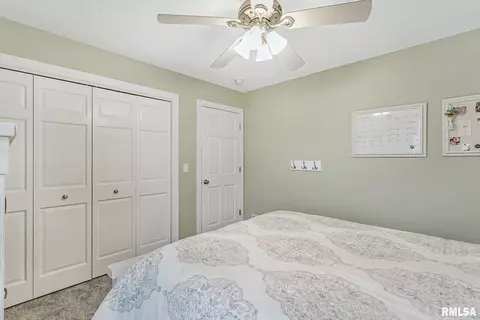 1105 W Spring St, Eldridge, IA 52748 photo 38