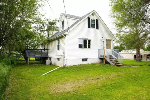 3806 12th St, Moline, IL 61265 photo 2
