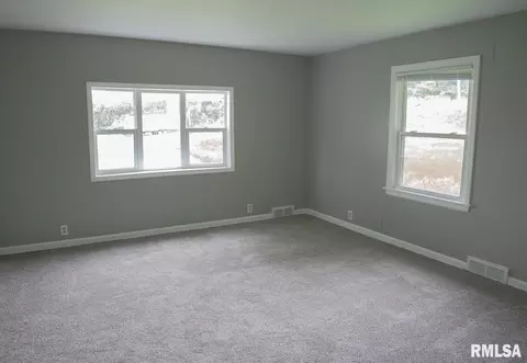 3806 12th St, Moline, IL 61265 photo 8