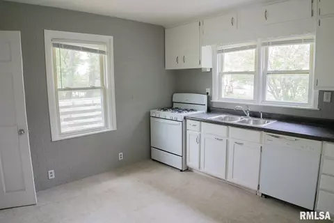 3806 12th St, Moline, IL 61265 photo 14