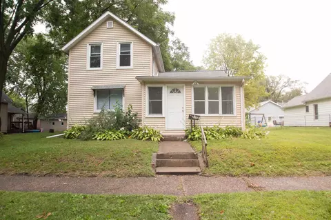 2318 15th St, Moline, IL 61265 photo 1