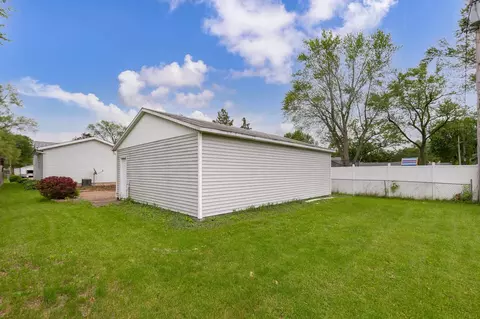 2415 45th St, Moline, IL 61265 photo 4