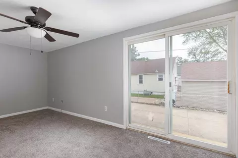 2415 45th St, Moline, IL 61265 photo 14