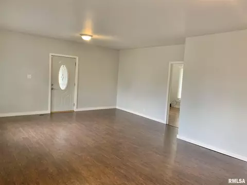 902 W Boulevard Blvd, Marion, IL 62959 photo 5