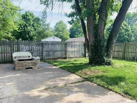 902 W Boulevard Blvd, Marion, IL 62959 photo 26