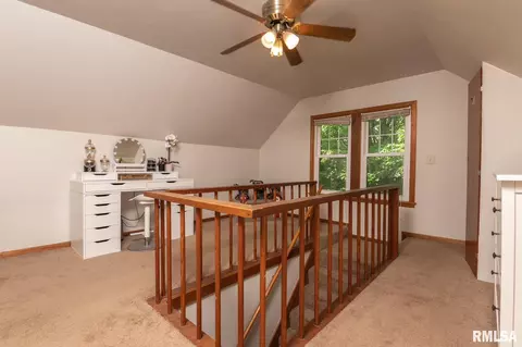 153 15th St, Silvis, IL 61282 photo 12