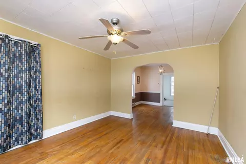 732 25th St, Moline, IL 61265 photo 5