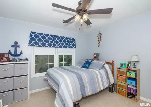 604 E 3rd St, Coal Valley, IL 61240 photo 15