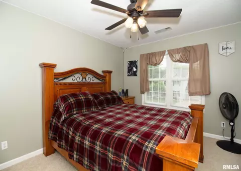604 E 3rd St, Coal Valley, IL 61240 photo 23