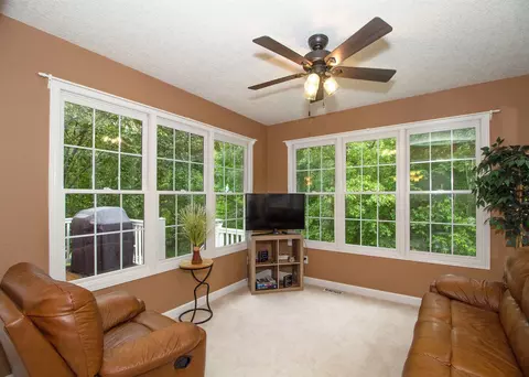 604 E 3rd St, Coal Valley, IL 61240 photo 9