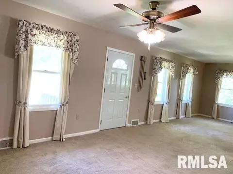 406 Meltzer Ave, Walnut, IL 61376 photo 11