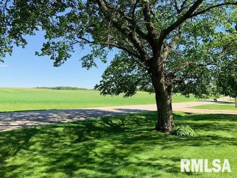 406 Meltzer Ave, Walnut, IL 61376 photo 6